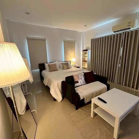White Haven - Homestay For Ladies, Couple, Family Chanthaburi Extérieur photo