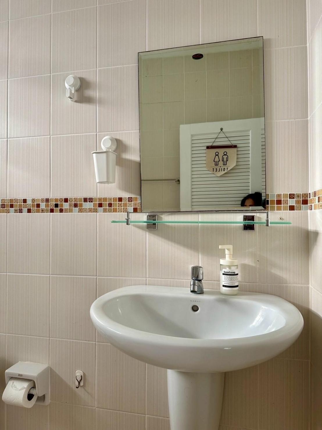 White Haven - Homestay For Ladies, Couple, Family Chanthaburi Extérieur photo